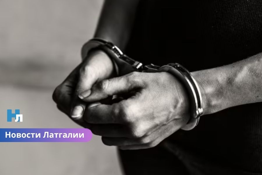 В Латгалии задержан «денежный курьер»: пострадавшая передала деньги через пакомат