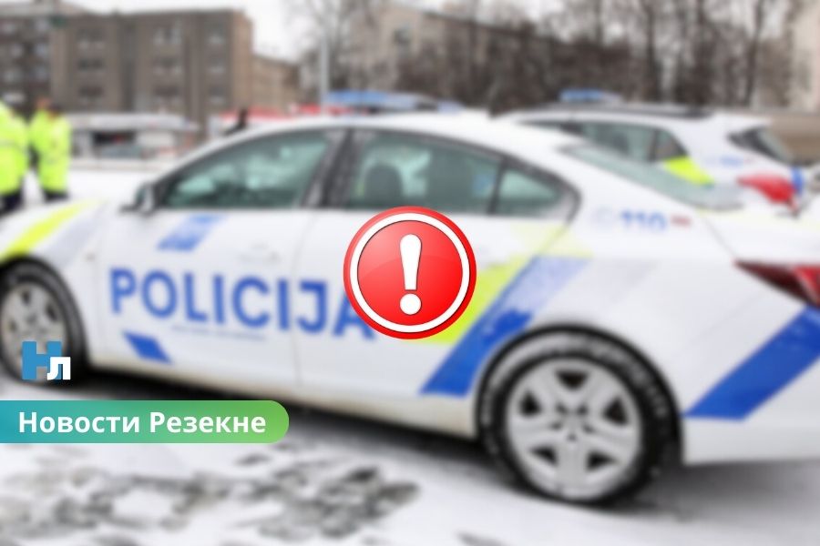 Жуткая находка в Резекне: мужчину убили и спрятали тело на балконе.