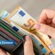 Минимальная зарплата в Латвии выросла: что изменилось с этого года и сколько теперь получат работники.