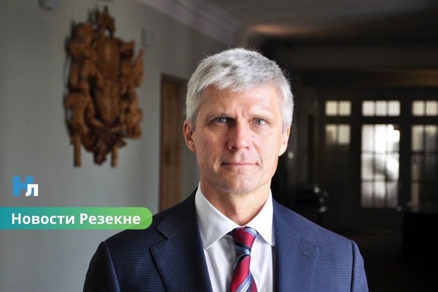 «Я никуда не ухожу»: Барташевич сделал заявление после отказа в допуске к гостайне — политический кризис в Резекне обостряется.