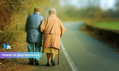 В Даугавпилсе запустили социальный автобус помощи: душ, стирка и уход для пожилых и людей с инвалидностью.