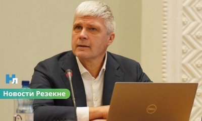 Суд отклонил просьбу Барташевича приостановить распоряжение министра об отстранении его от должности мэра Резекне.