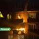 Пожар в Резекне: в жилом доме загорелись балконы, были эвакуированы люди.