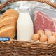 С 1 июля в Латвии снизили НДС на основные продукты питания: что изменится для покупателей.