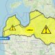 Желтое предупреждение в Латвии: ожидаются ливни, грозы и ветер до 24 м/с.