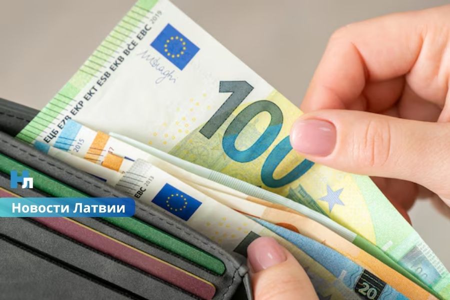 Средняя зарплата в Латвии снова выросла: почему многие этого не ощущают.