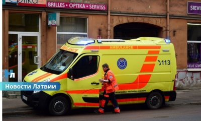 Все бригады скорой помощи в Латвии получили каски и бронежилеты: медиков готовят к кризисным ситуациям.