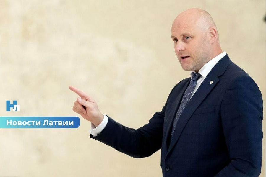 Кулбергс призвал усилить поддержку Украины и укрепить восточный фланг НАТО: о чем договорились в Париже.