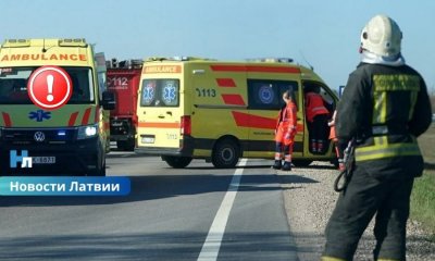 Серьезное ДТП в Саулкрастском крае: после столкновения Volkswagen и Ford пострадали три человека.