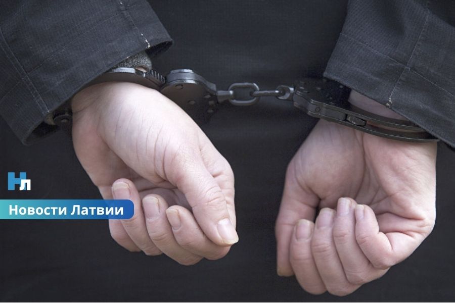 Полицейского, подозреваемого в смертельном избиении мужчины в Приекуле, арестовали: суд избрал меру пресечения.