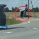 ВИДЕО ⟩ Смертельное ДТП на дороге Елгава — Тукумс: после столкновения с автомобилем погиб мотоциклист.