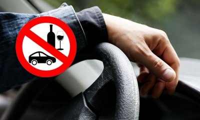 Едва стоял на ногах, но хотел сдавать экзамен: пьяный мужчина устроил дебош в автошколе Лиепаи.