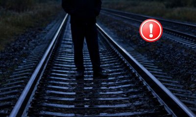 «Никогда не забуду этот вечер»: поезд сбил человека во время бури — пассажирка рассказала о действиях машиниста.