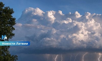Последний теплый день перед похолоданием: в Латвии ожидаются ливни и грозы.