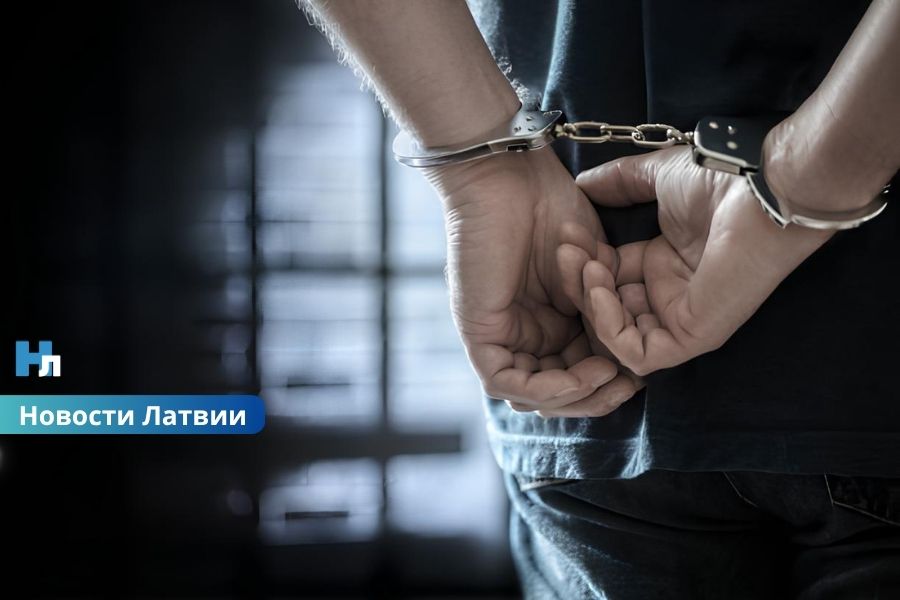 Хоккейный тренер под арестом по делу о сексуальном насилии: выяснилось, что он работал с детьми без действующего сертификата.