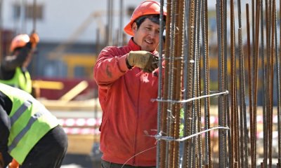 Госконтроль выявил проблемы с привлечением иностранных работников в Латвию: длительное оформление разрешений, бюрократия с ВНЖ и недостаточный контроль. Ключевые слова: иностранная рабочая сила в Латвии, трудовая миграция в Латвии, разрешение на работу в Латвии, Госконтроль Латвии, иностранные работники, ВНЖ по трудоустройству, сезонные работники, рынок труда Латвии, дефицит рабочей силы, граждане третьих стран.