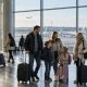 Тысячи людей вернулись в Латвию с помощью координаторов: на их работу не хватает 100 тысяч евро в год.