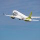 airBaltic меняет зимнее расписание: какие рейсы из Риги отменят и что предлагают пассажирам.