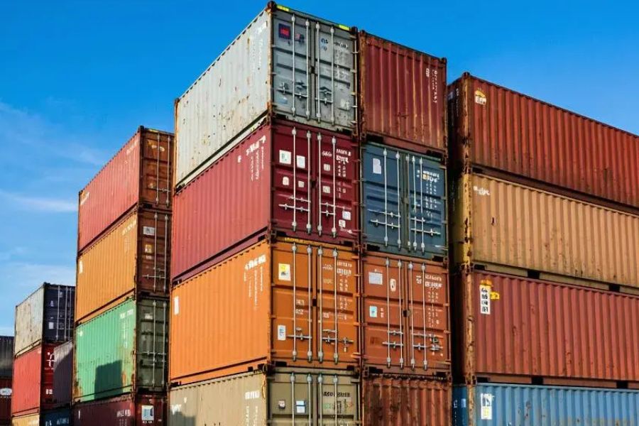 LDz Cargo продала 36 подержанных контейнеров: часть лотов осталась без покупателей.