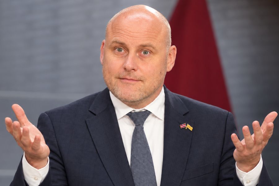 «Зерно уже не российское»: Кулбергс назвал владельцев грузов, следующих через Латвию.